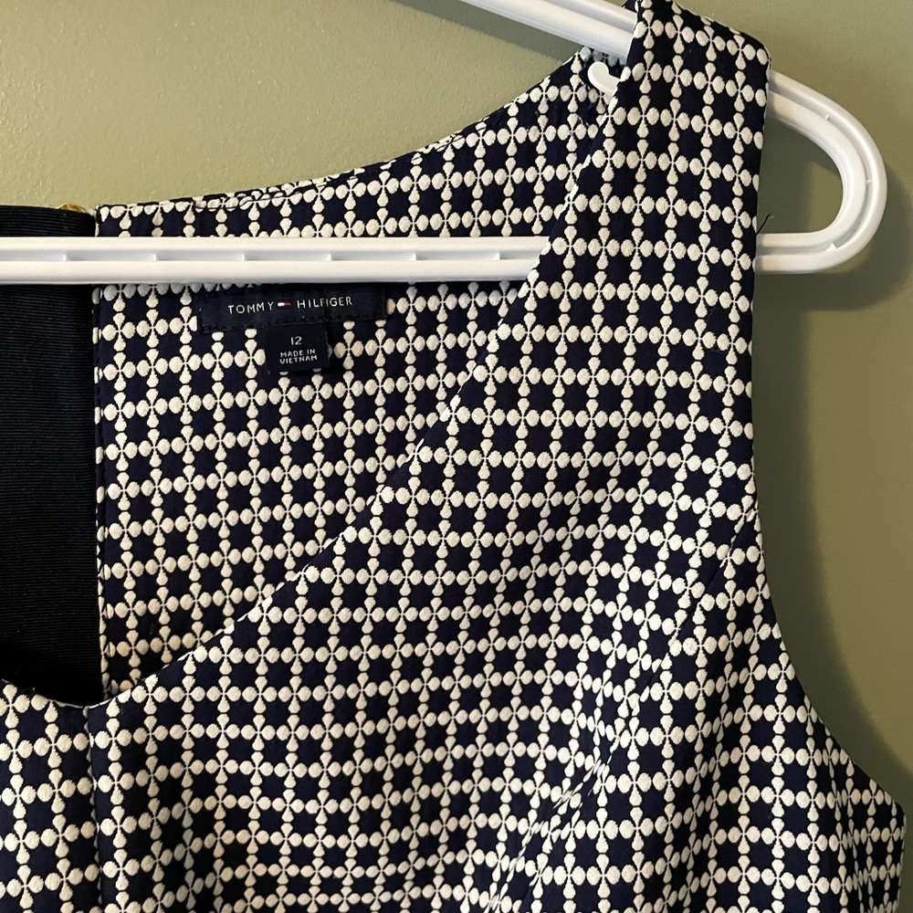 Tommy Hilfiger White & Navy shift dress